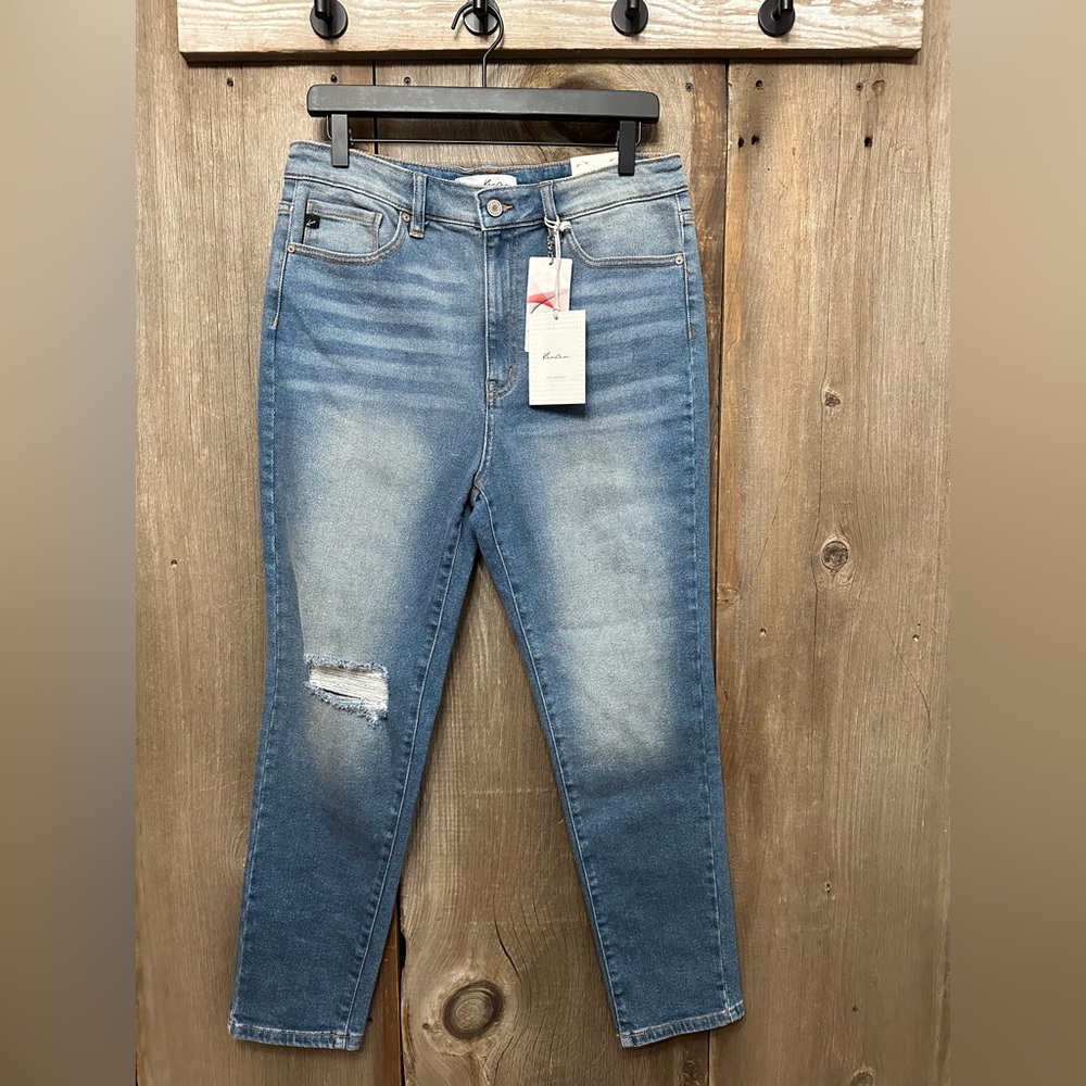 KanCan High Waisted Denim Jeans in Medium Stone Wash Size 30 Womenโs